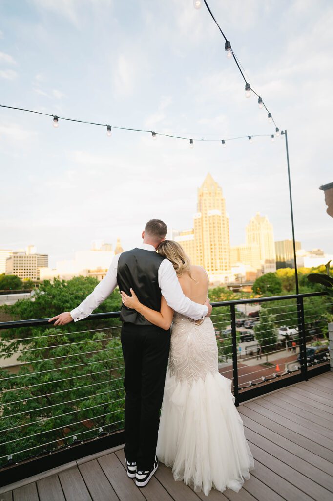 Rooftop-wedding-at-the-Vista